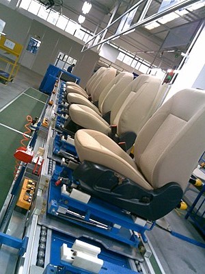 汽車座椅生產線.jpg